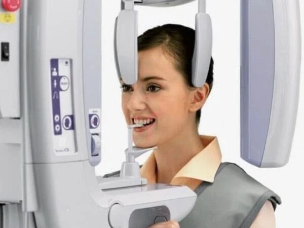 tia X-quang hoàn toàn tự động.