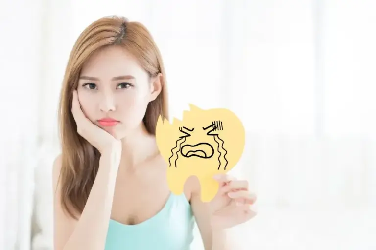 triệu chứng và dấu hiệu của sâu răng