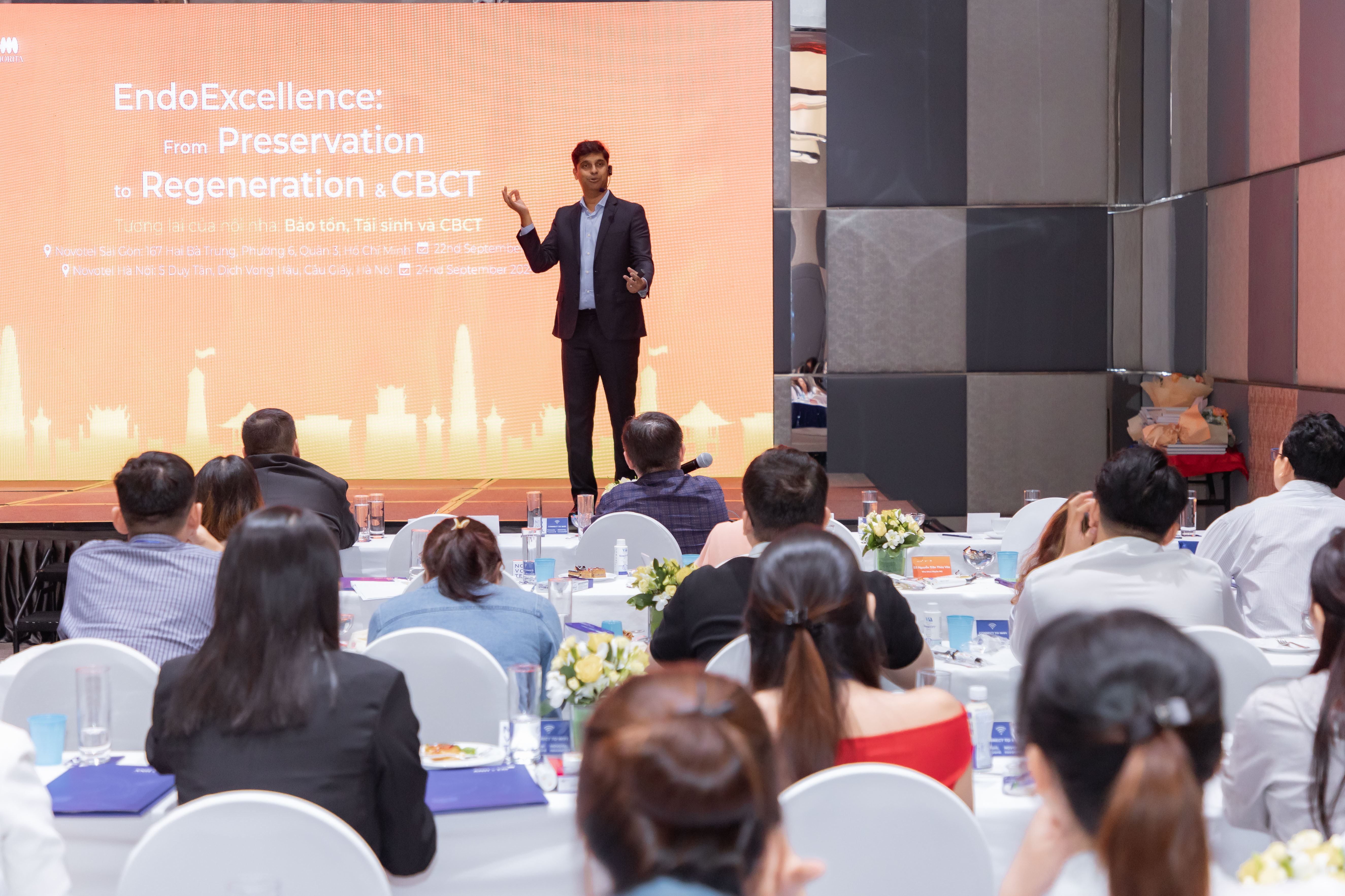 Team ANH & EM tại sự kiện đào tạo nha khoa