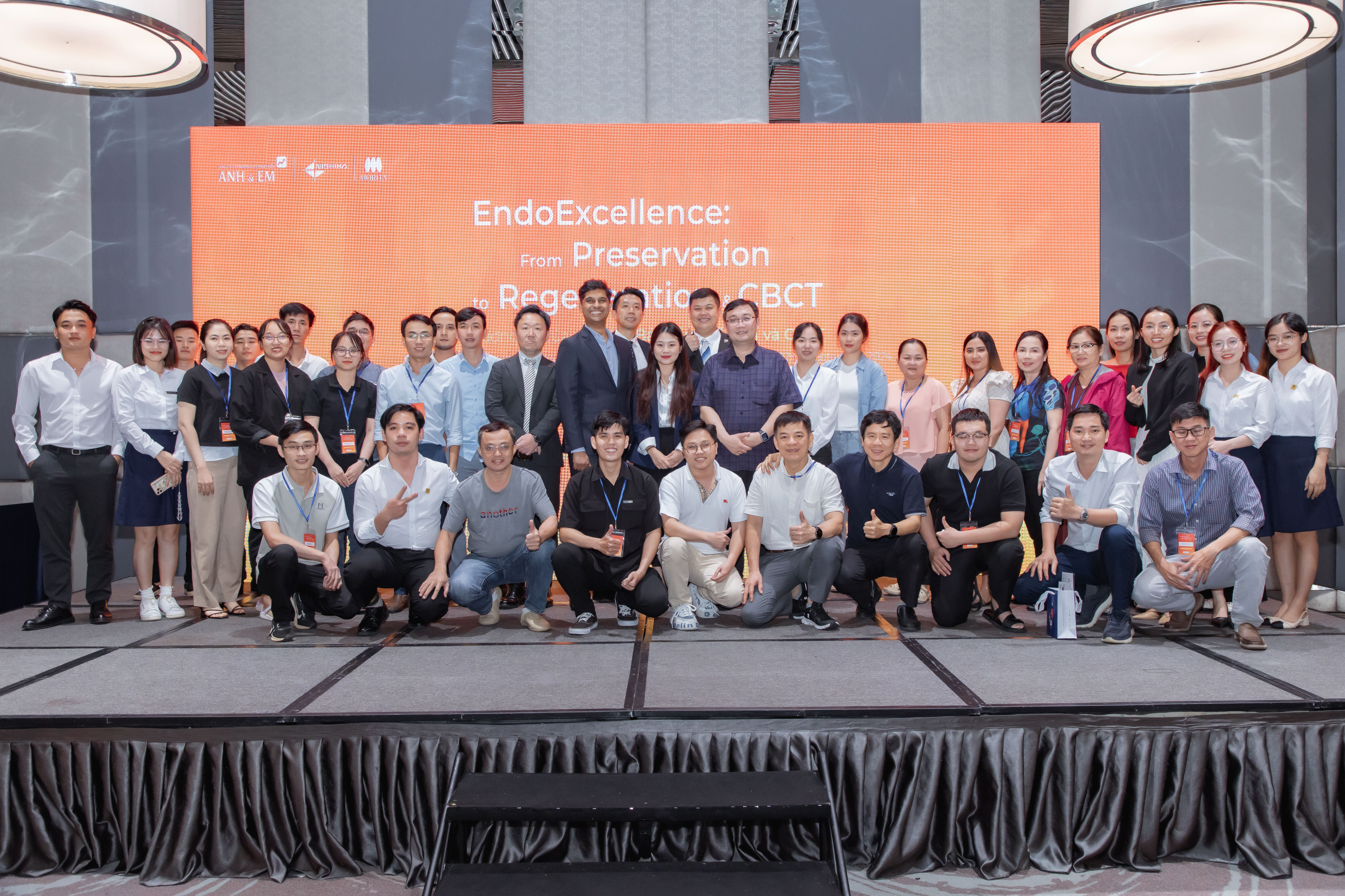 Môi trường làm việc và đào tạo tại ANH & EM