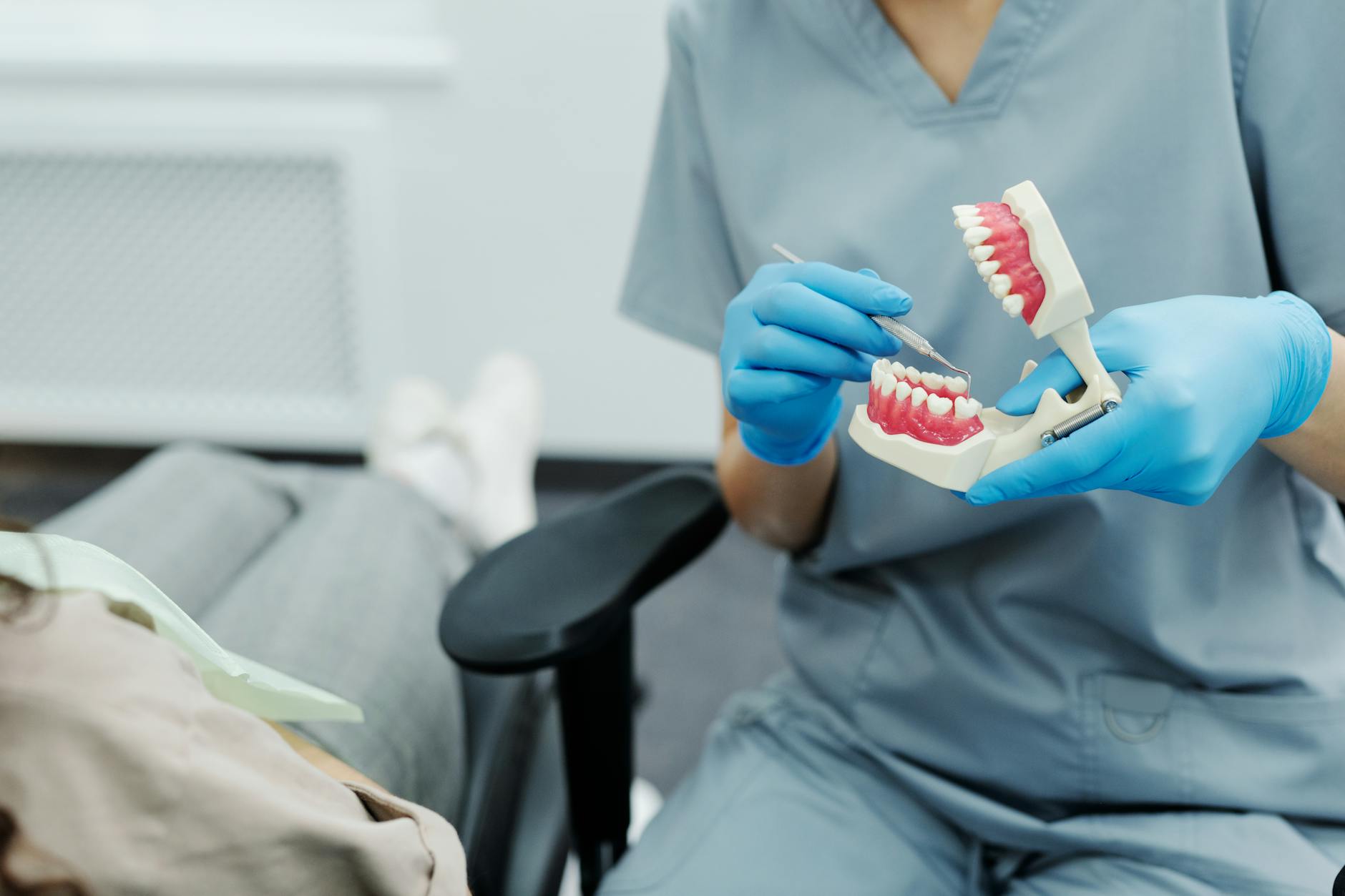 Cấu thành giá một bộ implant nha khoa cao cấp